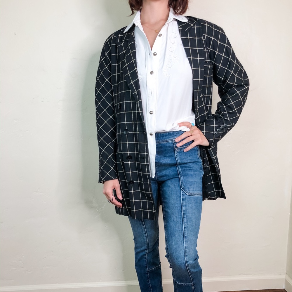 *SOLD* Vintage ESCADA Navy & Cream Blazer - Picture 1 of 4